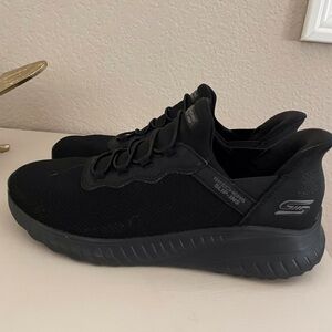 Skechers lady’s slip in shoes